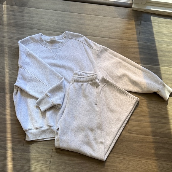 aerie Pants - Aerie OFFLINE Heather Grey Fleece Sweat Set Crewneck & Wide Leg Sweatpants